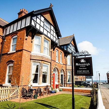 Abbotsleigh Of Whitby Bed & Breakfast Bagian luar foto